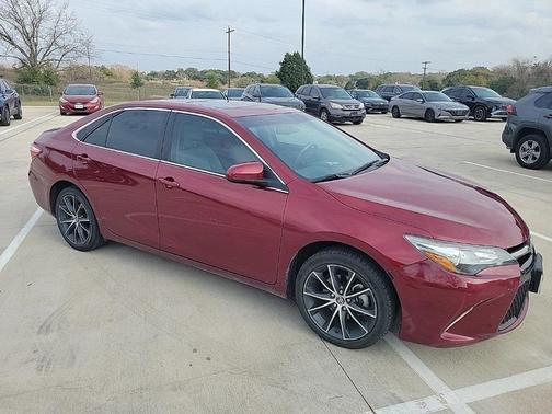 2016 Toyota Camry XSE