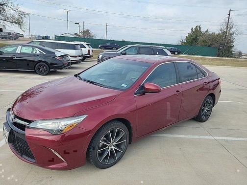 2016 Toyota Camry XSE