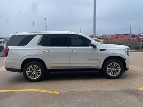 2021 GMC Yukon SLT