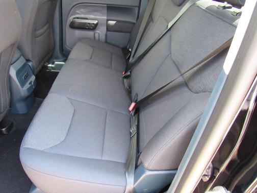 Shadow 2026 Ford Maverick XL