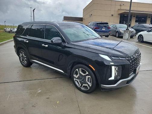 Black 2023 Hyundai PALISADE Limited