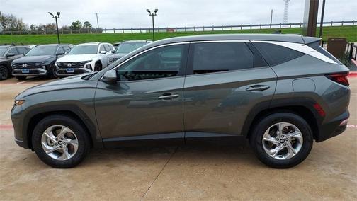 2022 Hyundai TUCSON SE