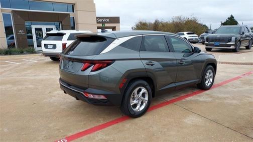 2022 Hyundai TUCSON SE