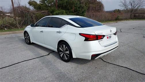 2022 Nissan Altima 2.5 SV