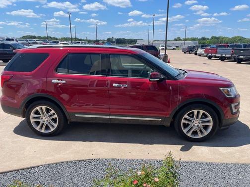 Ruby Red Metallic 2017 Ford Explorer Limited