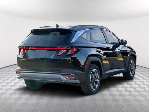 Phantom Black 2025 Hyundai TUCSON SEL