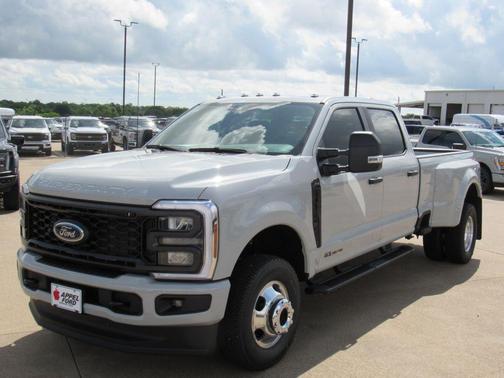 Avalanche 2026 Ford F-350 XL