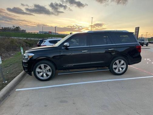 2022 Ford Expedition Platinum