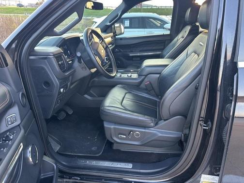 2022 Ford Expedition Platinum