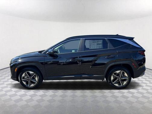 Phantom Black 2025 Hyundai TUCSON SEL