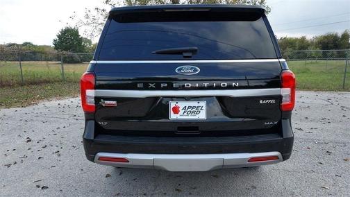 2022 Ford Expedition Max XLT