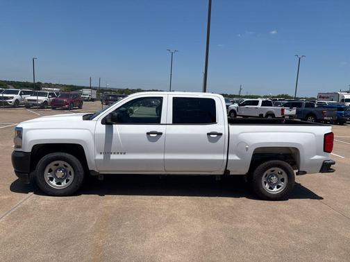 Summit White 2018 Chevrolet Silverado 1500 WT