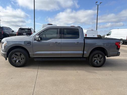 2024 Ford F-150 Lightning Flash