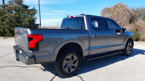 2024 Ford F-150 Lightning Flash