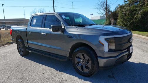 2024 Ford F-150 Lightning Flash