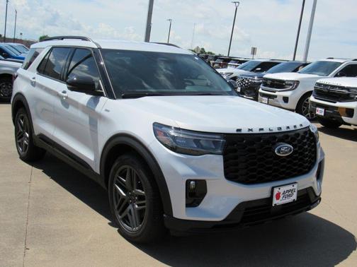 White 2026 Ford Explorer ST-Line