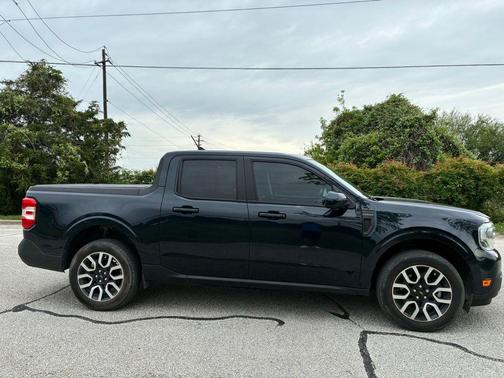 Blue Metallic 2023 Ford Maverick Lariat