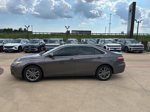 2015 Toyota Camry SE