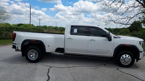 White Frost 2025 GMC Sierra 3500 Denali