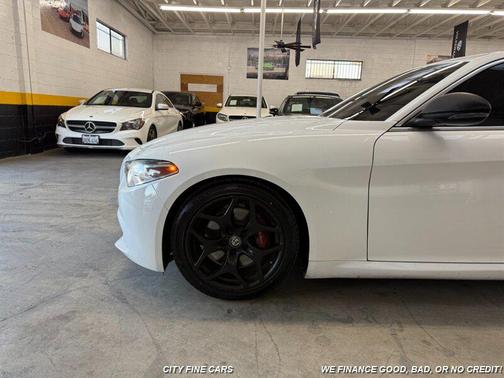 2019 Alfa Romeo Giulia Base