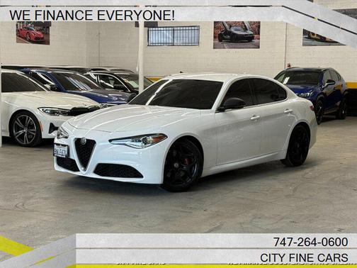 2019 Alfa Romeo Giulia Base