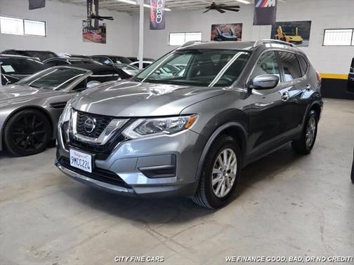 2018 Nissan Rogue SV