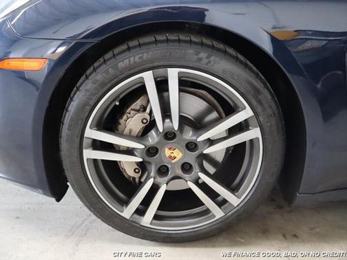 2016 Porsche Panamera 4