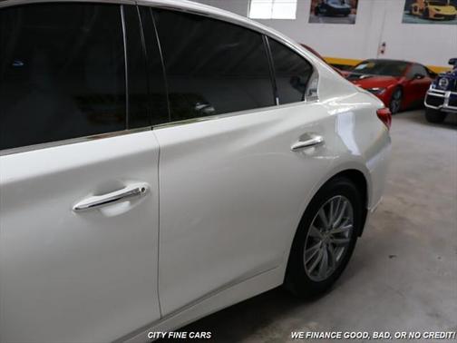 2015 INFINITI Q50 Premium