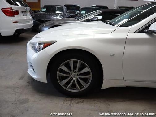 2015 INFINITI Q50 Premium