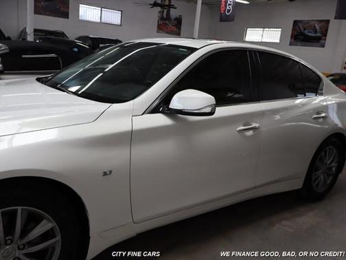 2015 INFINITI Q50 Premium