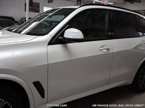 2021 BMW X5 M50i