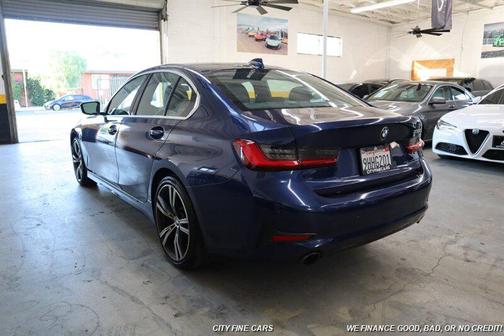 Mediterranean Blue Metallic 2020 BMW 330 330i