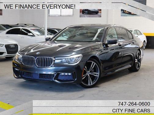 2016 BMW 740 740i