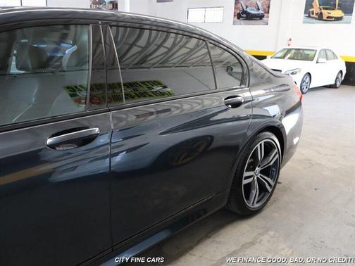 2016 BMW 740 740i