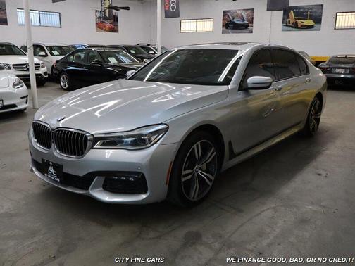 2016 BMW 750 i xDrive