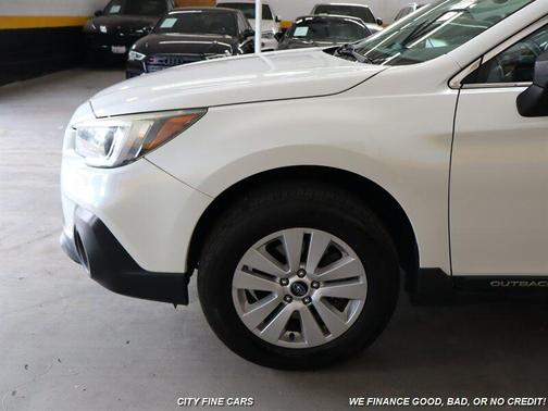 2019 Subaru Outback 2.5i
