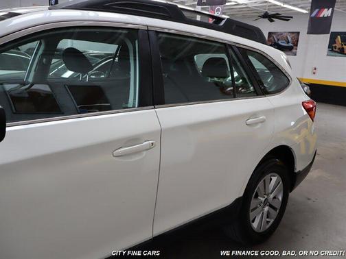 2019 Subaru Outback 2.5i