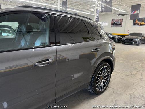 2020 Porsche Cayenne Cayenne