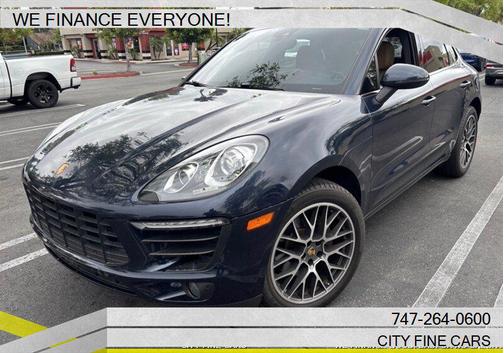 Night Blue Metallic 2018 Porsche Macan Macan Sport Edition