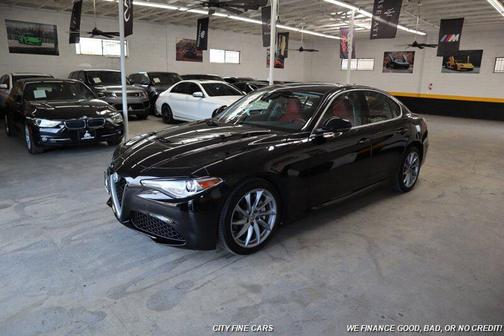 2018 Alfa Romeo Giulia Base