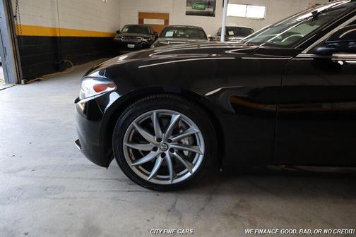 2018 Alfa Romeo Giulia Base