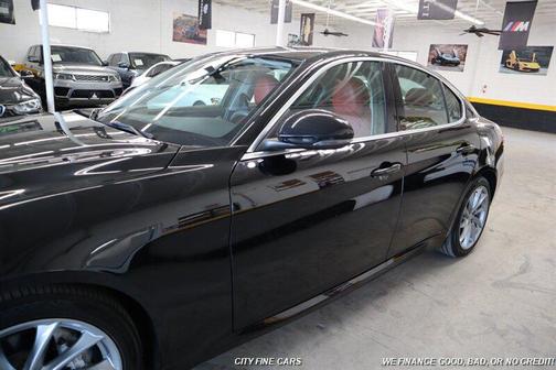 2018 Alfa Romeo Giulia Base