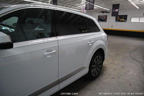 Glacier White Metallic 2018 Audi Q7 3.0T Premium Plus