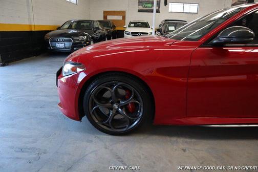 2020 Alfa Romeo Giulia Ti Sport Carbon