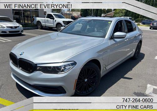 Glacier Silver Metallic 2019 BMW 530e iPerformance