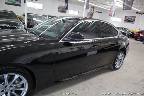 2018 Alfa Romeo Giulia Base