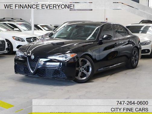 2017 Alfa Romeo Giulia Base