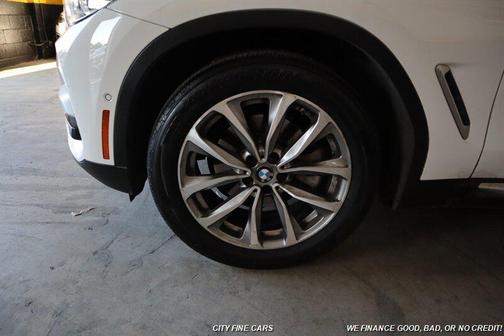 White 2019 BMW X3 xDrive30i