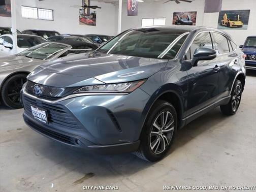 2022 Toyota Venza LE