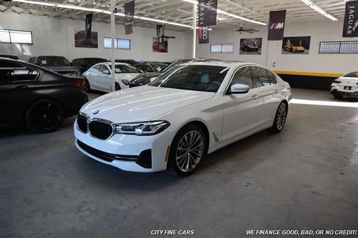 2021 BMW 530 530i